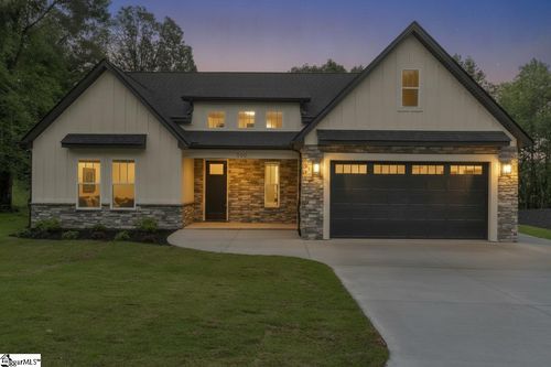 800 Glassy Rd, Landrum, SC, 29356-8967 | Card Image
