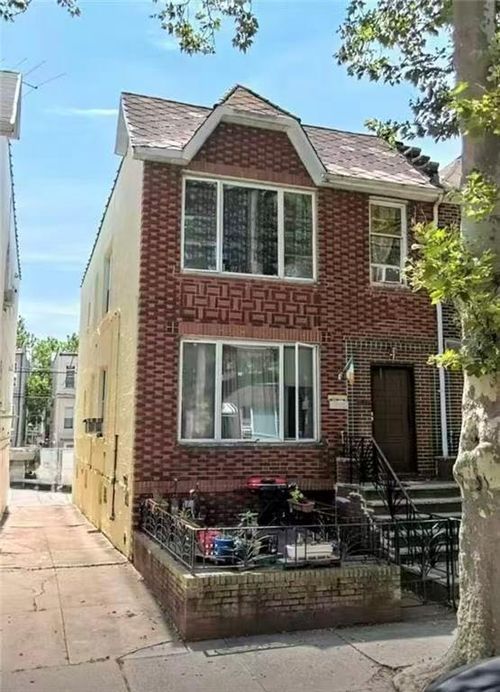 81 Bay 7th St, Brooklyn, NY, 11228-3414 | Card Image