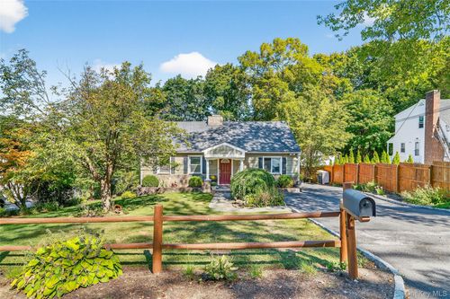 50 Woodland Rd, Bedford, NY, 10506-2038 | Card Image