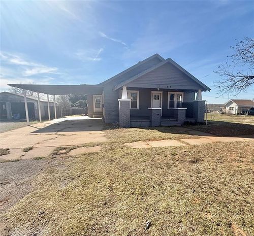 114 S 5th St, Sentinel, OK, 73664-9637 | Card Image