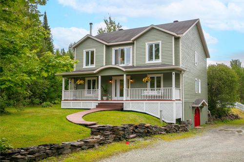 935 Rue De La Grande-Coulée, Sherbrooke, QC, J1N4B1 | Card Image