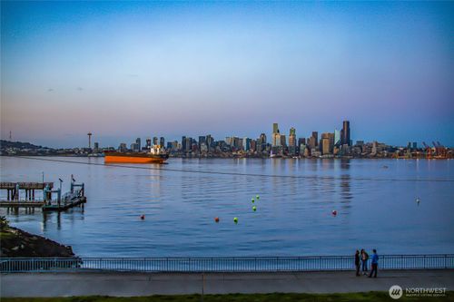 301-1661 Harbor Ave Sw, Seattle, WA, 98126-2080 | Card Image