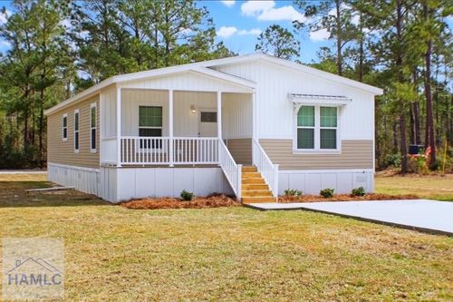 660 N Macon St, Ludowici, GA, 31316-5605 | Card Image