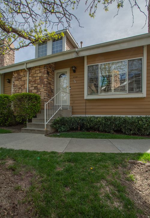 808 Shady Creek Pl, Salt Lake City, UT, 84106-1589 | Card Image