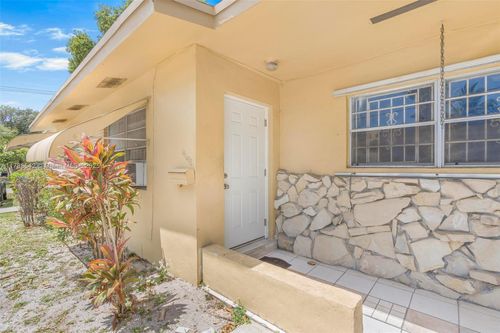 14600 Ne 14th Ave, Miami, FL, 33161-2605 | Card Image