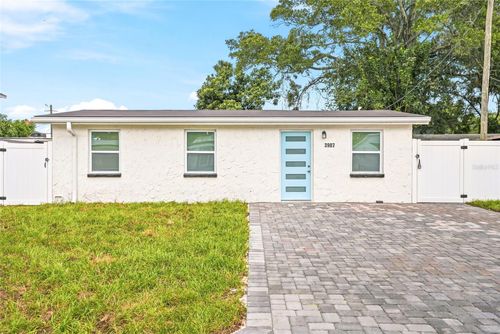 3907 Spence Ave, Tampa, FL, 33614-3948 | Card Image