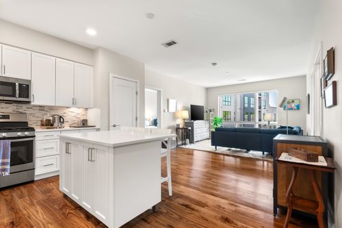 304-3531 Washington St, Boston, MA, 02130-5237 | Card Image