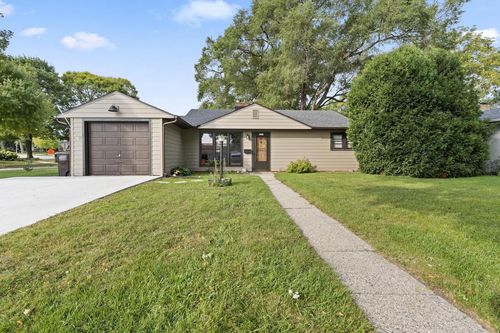 4023 S Hately Avenue, Saint Francis, WI, 53235 | Card Image