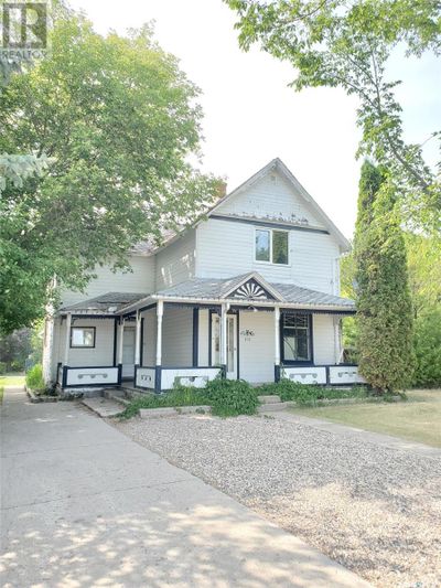 308 Main St, House other with 4 bedrooms, 2 bathrooms and null parking in Carlyle SK | Image 1