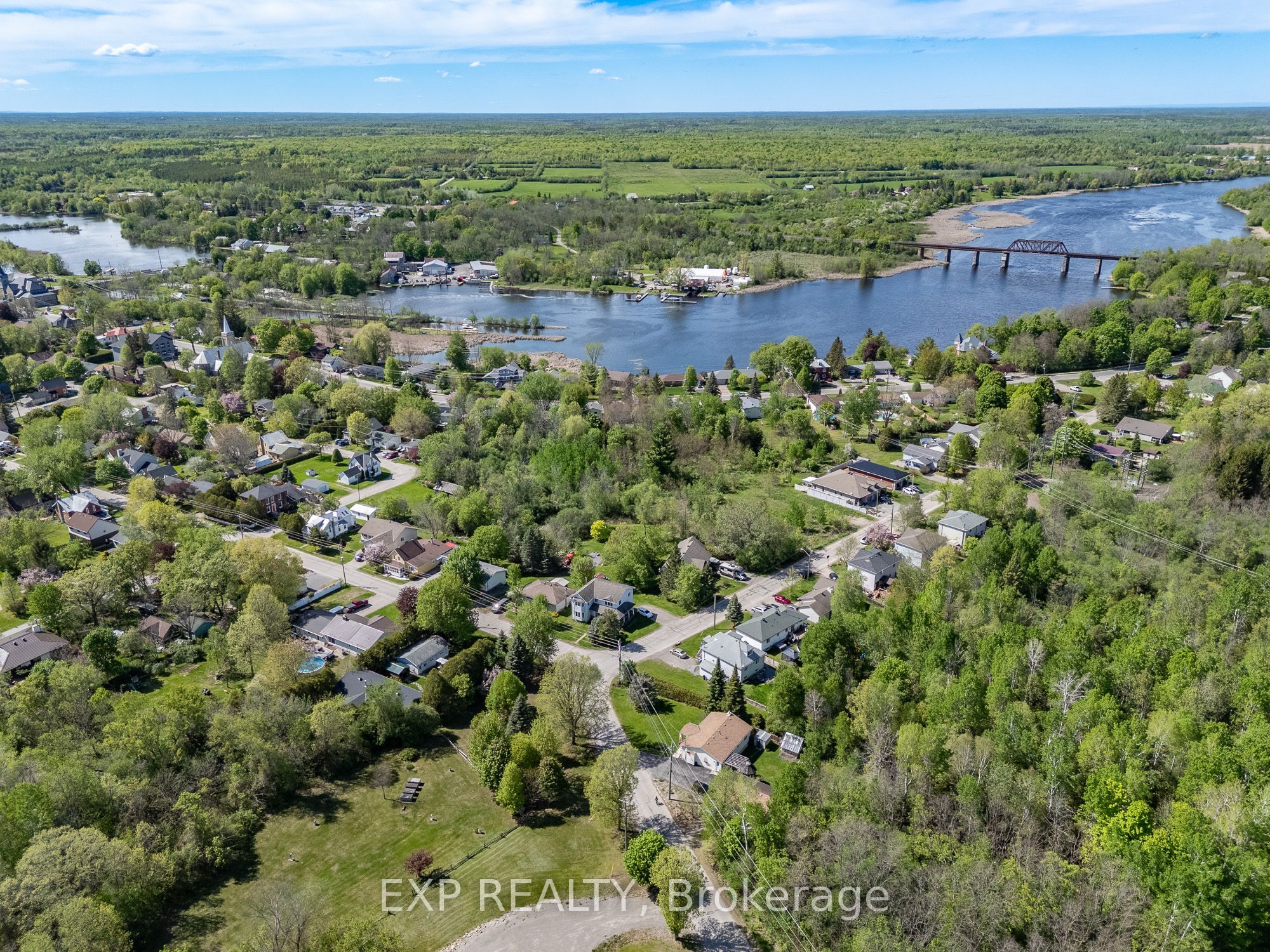 Residential in Merrickville-Wolford 3