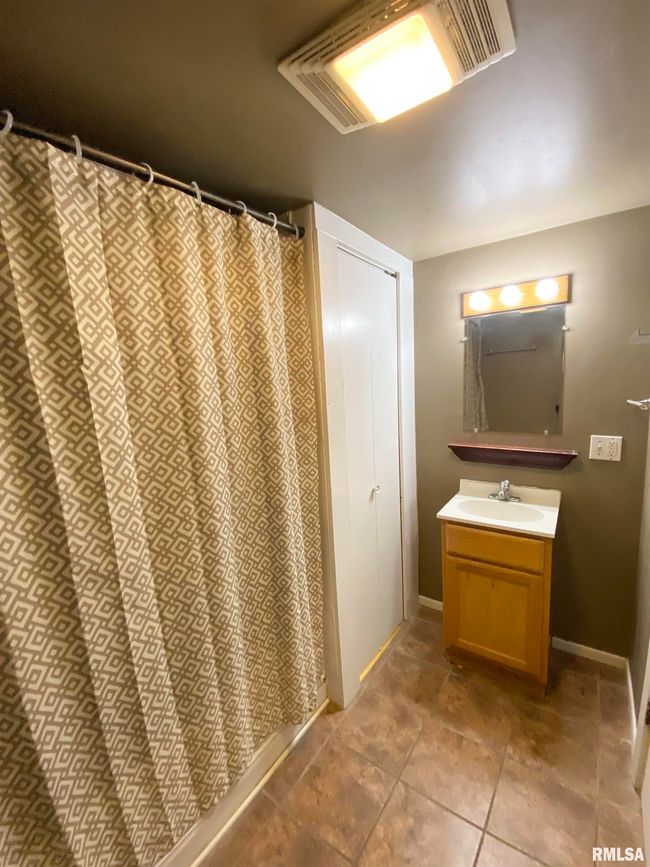 11 N Mechanic St, House other with 4 bedrooms, 2 bathrooms and null parking in Winchester IL | Image 22