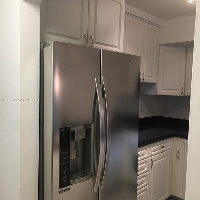 APT-8 - 2180 Brickell Ave, Townhouse with 2 bedrooms, 2 bathrooms and null parking in Miami FL | Image 16