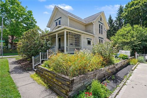 236 E Williams St, Kent, OH, 44240-3632 | Card Image
