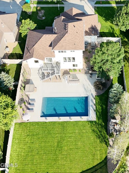 1217 Eagle Crest Loop, Bismarck, ND, 58503-8849 | Card Image