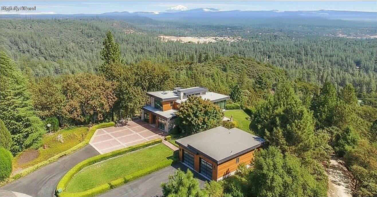 Land in Redding 2