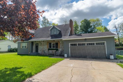 22 Shore Manor Court, Bristol, IN, 46507-9414 | Card Image