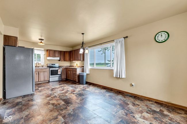 10965 W Base Line Rd, House other with 4 bedrooms, 2 bathrooms and null parking in Jamestown IN | Image 9