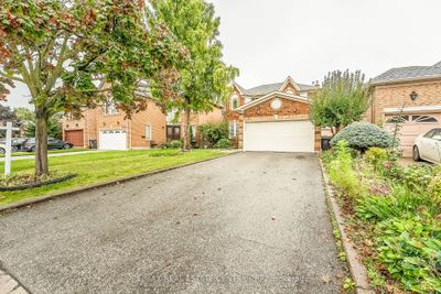 5202 Buttermill Crt, House other with 4 bedrooms, 4 bathrooms and 6 parking in Mississauga ON | Image 2