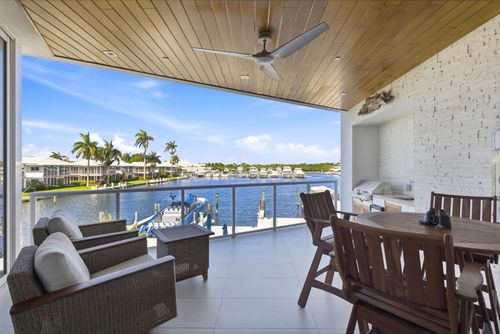 201-1110 Seminole Dr, Fort Lauderdale, FL, 33304-4581 | Card Image