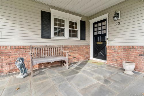 23 Saint Pauls Pl, Hempstead, NY, 11550 | Card Image