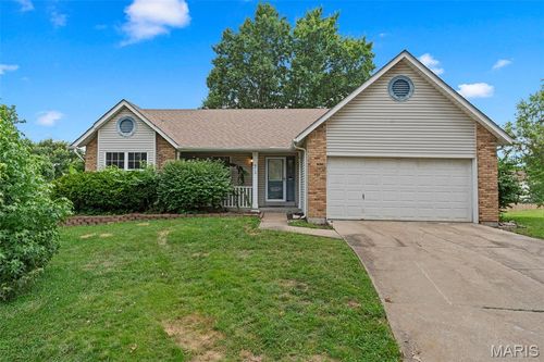 7 Cornwallis Ct, O Fallon, MO, 63368-8529 | Card Image
