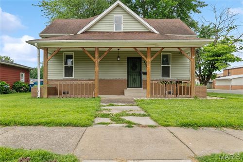 330 Elliott Ave, Chaffee, MO, 63740-1602 | Card Image