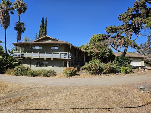 1431 Hillcrest Dr, Lindsay, CA, 93247-9716 | Card Image