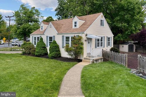 6936 Regent Ln, FALLS CHURCH, VA, 22042-2615 | Card Image