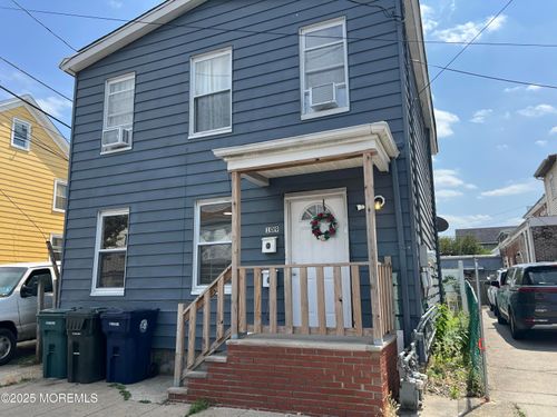 1st-109 Washington St, Perth Amboy, NJ, 08861-3512 | Card Image
