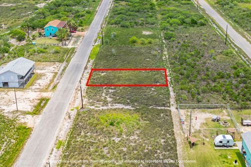 510 Water Oak Lane, Rockport, TX, 78382 | Card Image