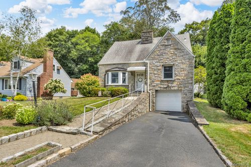 14 Coralyn Ave, White Plains, NY, 10605-3826 | Card Image