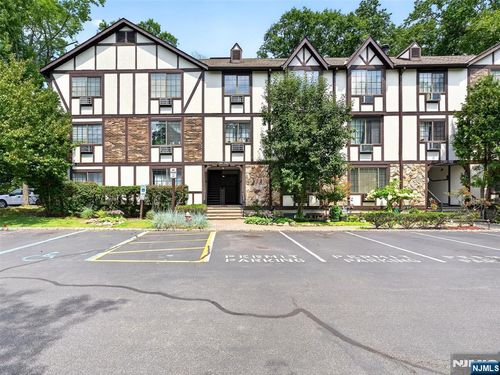 1510 Faulkner Ct, Mahwah, NJ, 07430-3485 | Card Image