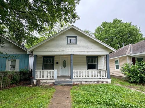 742 S Douglas Ave, Springfield, MO, 65806-2920 | Card Image