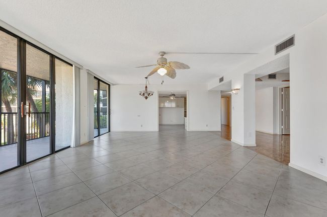 202 - 800 Jeffery 202 Street, Condo with 3 bedrooms, 2 bathrooms and null parking in Boca Raton FL | Image 11