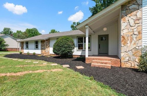 3420 E Croft Cir, Spartanburg, SC, 29302-3116 | Card Image