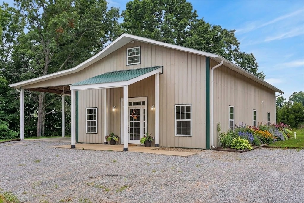Residential in Vanleer 4
