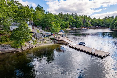 18588 Georgian Bay Rd, Honey Harbour, ON, P0E1E0 | Card Image