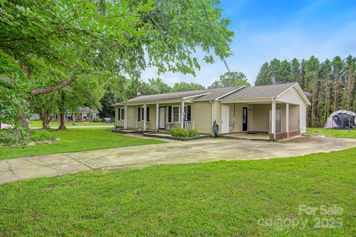 1116 Crestview Dr, Salisbury, NC, 28146-8854 | Card Image
