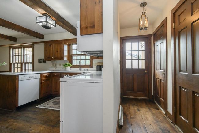 20800 Brook Park Drive, House other with 4 bedrooms, 2 bathrooms and null parking in Brookfield WI | Image 15