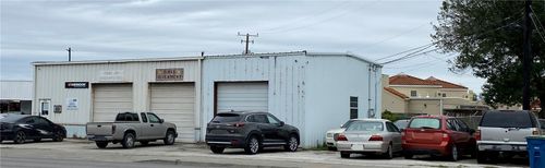 714 Moore Ave, Portland, TX, 78374-1835 | Card Image