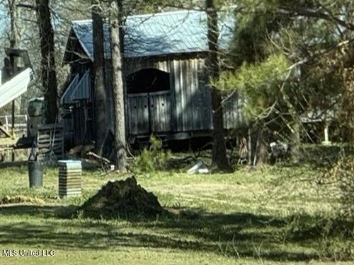 1130 Bush Rd, Raymond, MS, 39154-9728 | Card Image