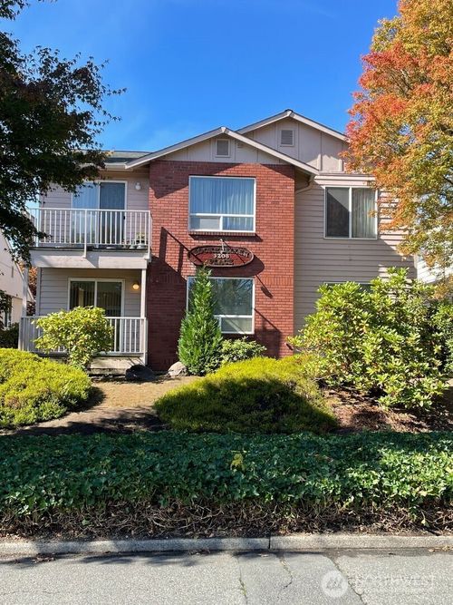 bd-3208 Rockefeller Avenue, Everett, WA, 98201 | Card Image