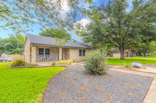 2400 Braemar Cv, Austin, TX, 78747-1105 | Card Image