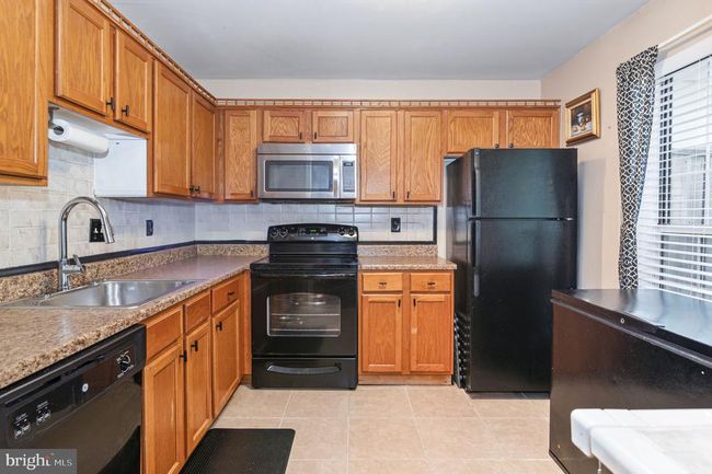 APT-102 - 11180 Rienzi Pl, Condo with 2 bedrooms, 2 bathrooms and null parking in MANASSAS VA | Image 8