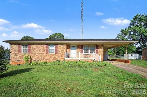 202 W Debby Dr, Shelby, NC, 28152-8001 | Card Image