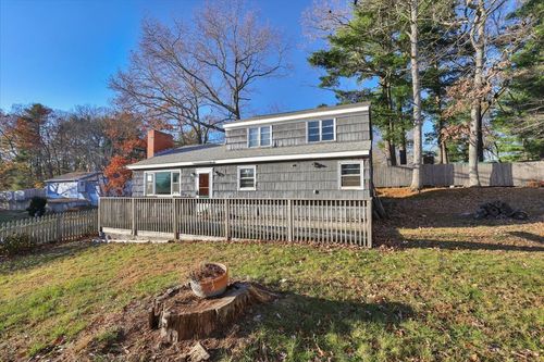 83 Olcott St, Manchester, CT, 06040-2631 | Card Image