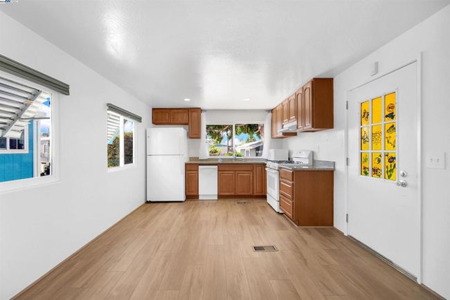 17754 Meekland Ave, Home with 1 bedrooms, 1 bathrooms and null parking in Cherryland CA | Image 11