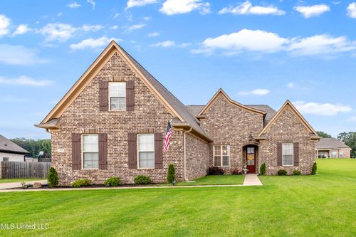 1535 Fall Garden Dr, Hernando, MS, 38632 | Card Image