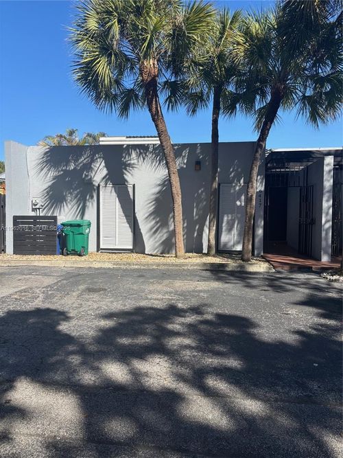 0-6417 Windmill Gate Rd, Miami Lakes, FL, 33014-6081 | Card Image