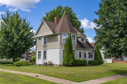 320 Miner Ave E, Ladysmith, WI, 54848-1830 | Card Image